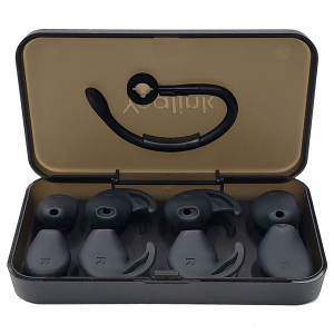 Yealink EarHook for WH63/67 (1pcs) and Eartips for WH63/67 (8pcs) packaged with case